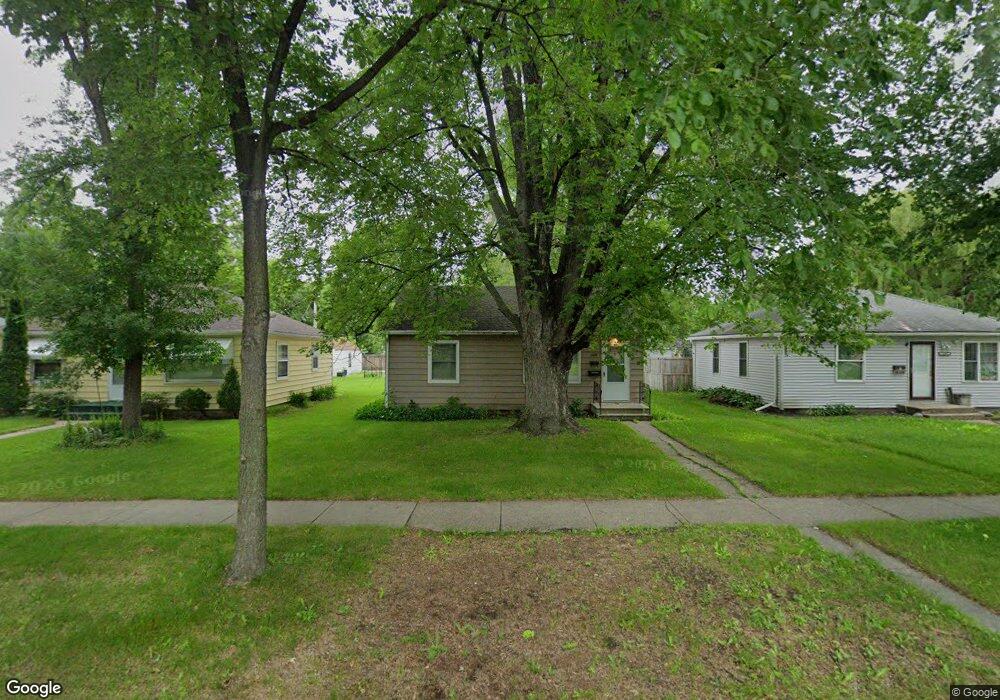 1609 3rd St N, Fargo, ND 58102 - photo 1