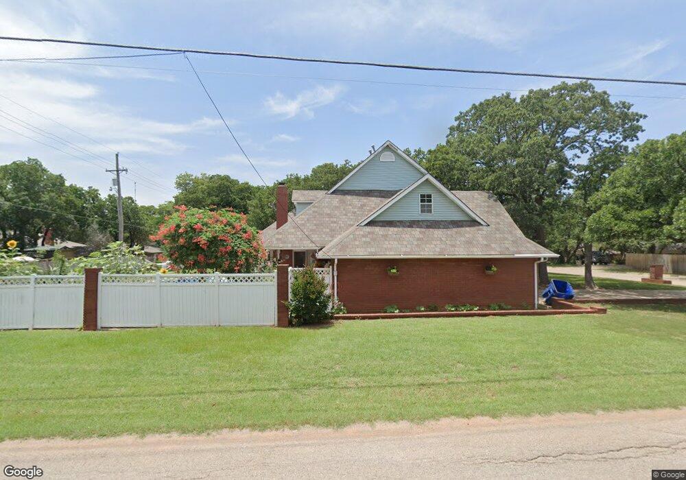 2801 Briarwood Dr, Duncan, OK 73533 - photo 1