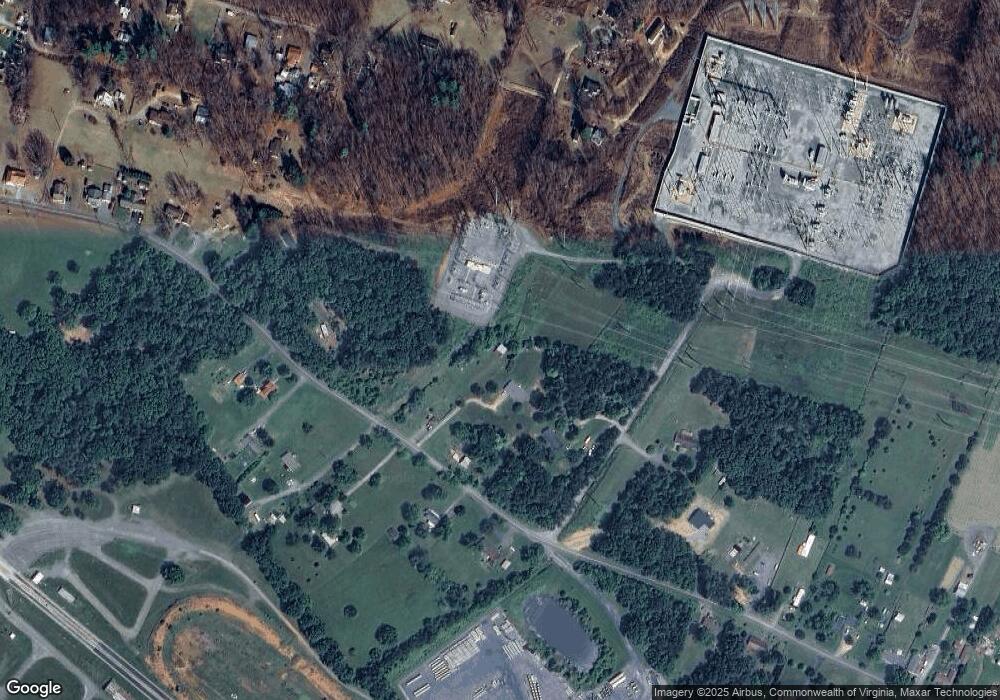 322 Dooms Crossing Rd, Waynesboro, VA 22980 - photo 1