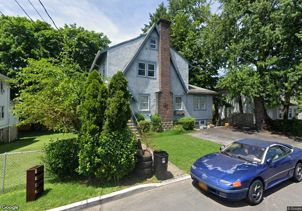 610 2nd St unit 1, Mamaroneck, NY 10543 - photo 1