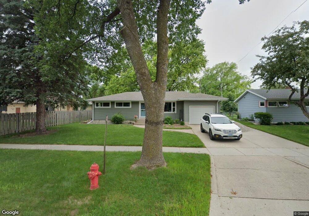 2806 3rd St N, Fargo, ND 58102 - photo 1