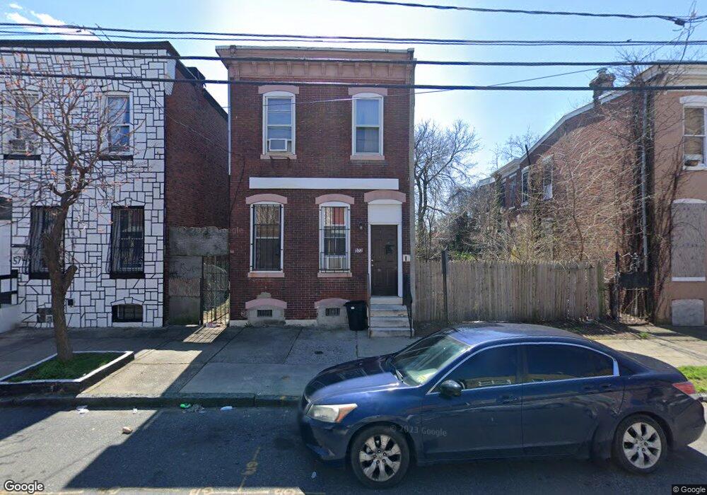 572 Spruce St, Camden, NJ 08103 - photo 1
