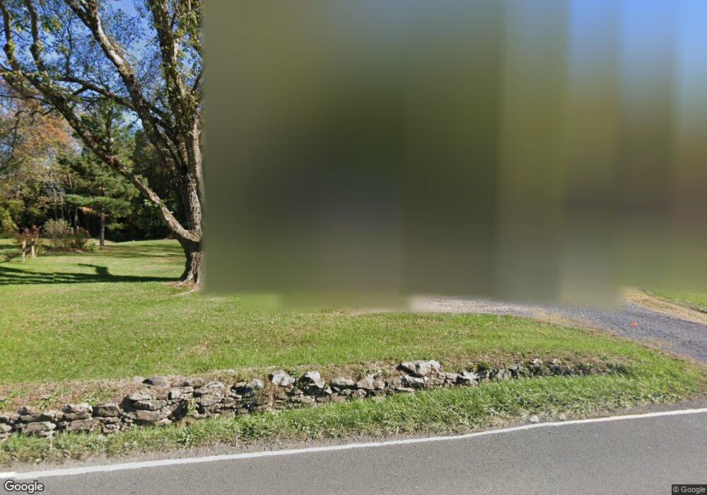 9417 Crest Hill Rd, Marshall, VA 20115 - photo 1