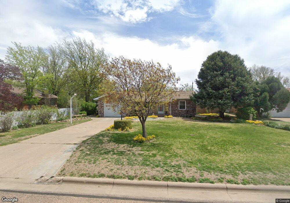 1012 S Adams St, Hugoton, KS 67951 - photo 1