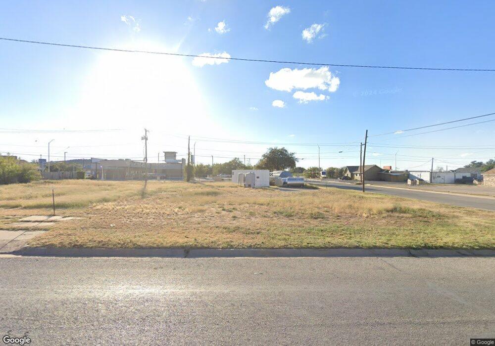 1400 Scurry St, Big Spring, TX 79720 - photo 1