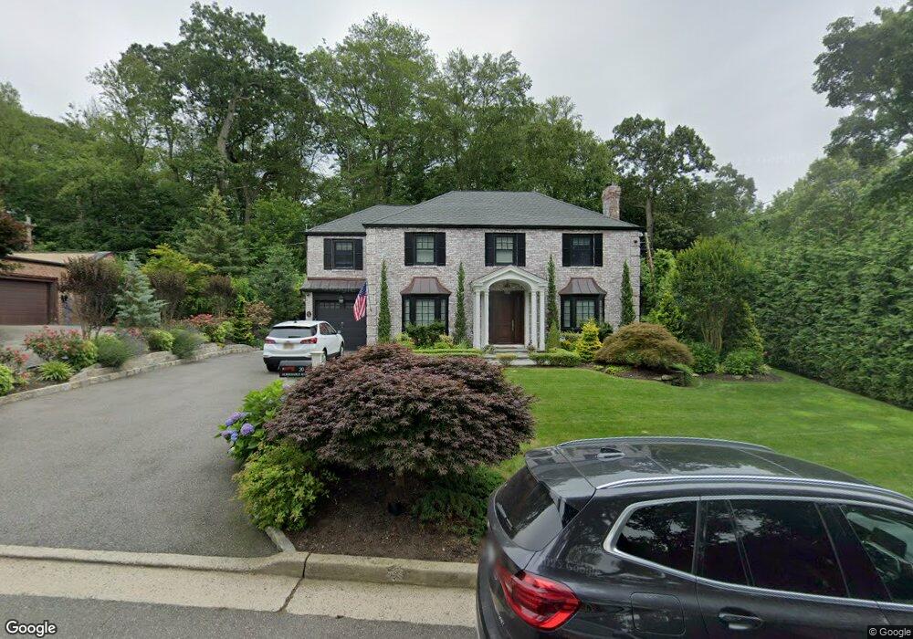 20 Albermarle Rd, Manhasset, NY 11030 - photo 1