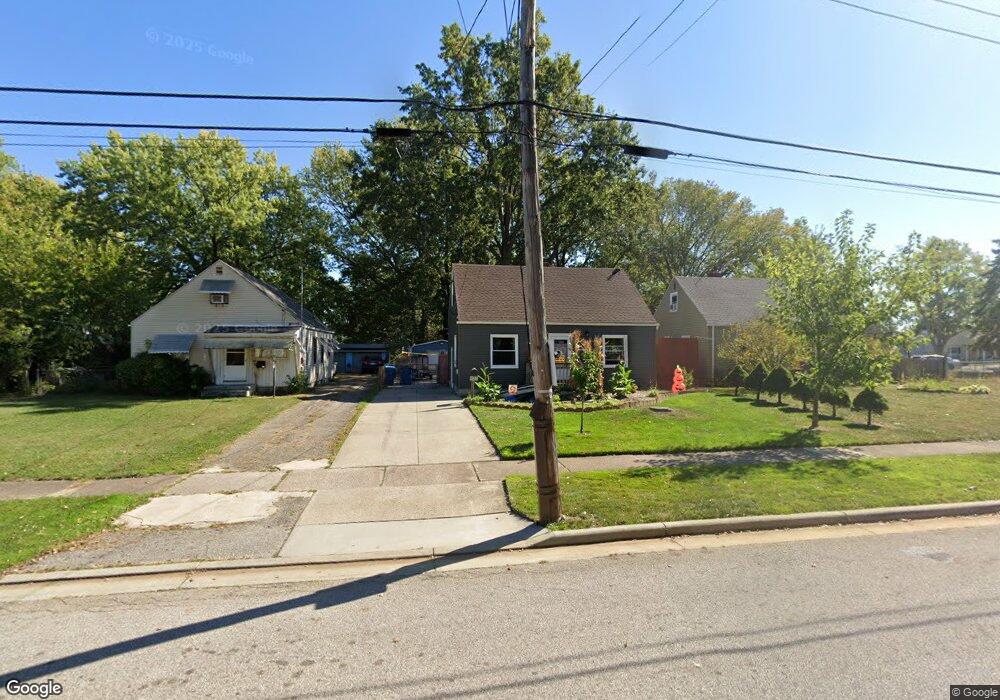 4053 Palm Ave, Lorain, OH 44055 - photo 1