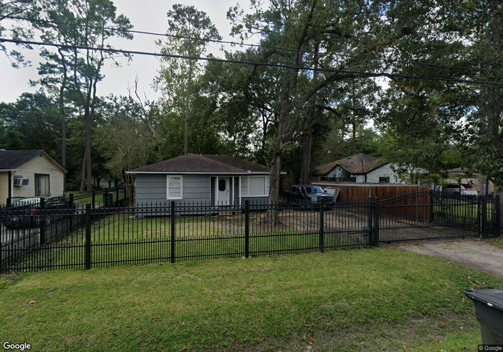 6716 Kittridge St, Houston, TX 77028 - photo 1