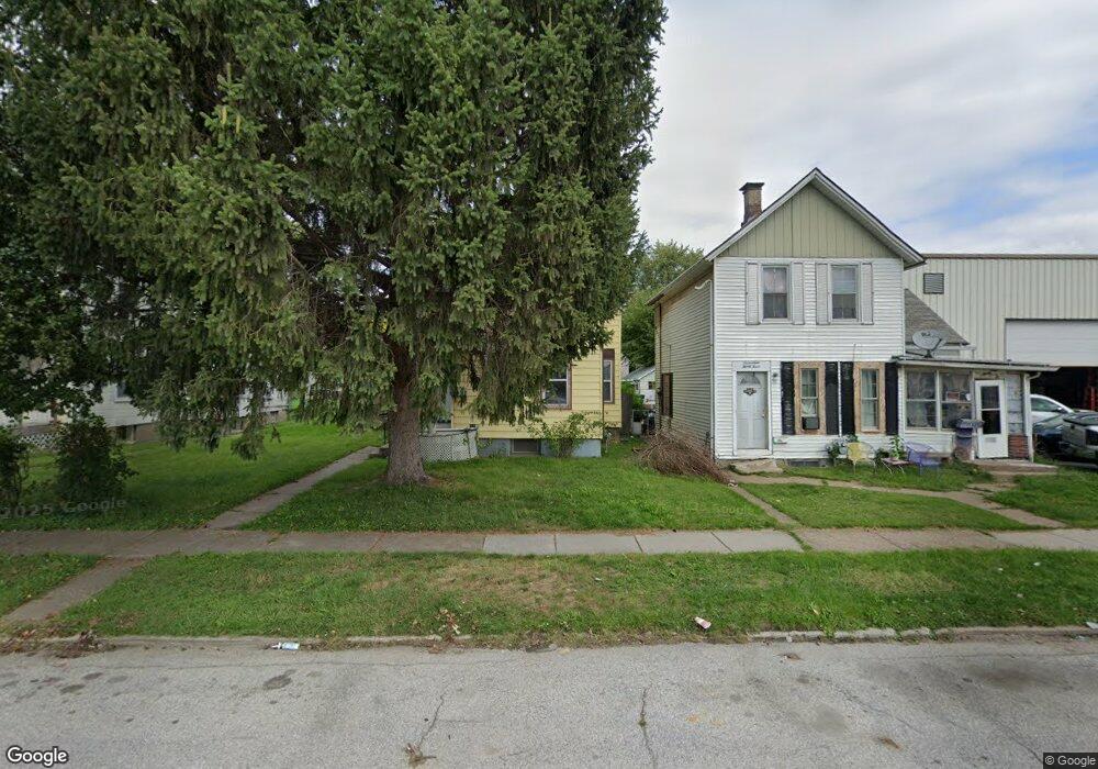 1736 W 4th St, Davenport, IA 52802 - photo 1