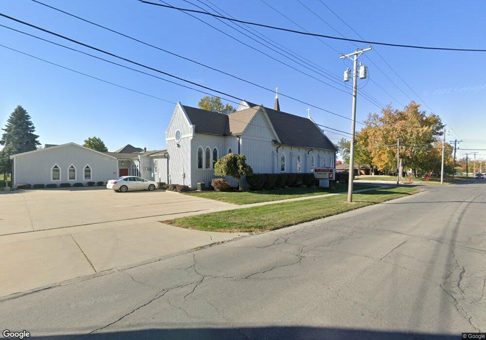 223 E 4th St N, Newton, IA 50208 - photo 1