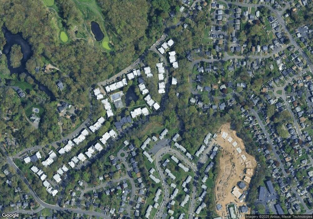 85 Ledgebrook Dr, Norwalk, CT 06854 - photo 1