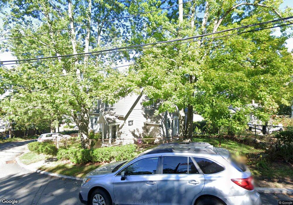 2 Aberdeen Rd, Arlington, MA 02476 - photo 1