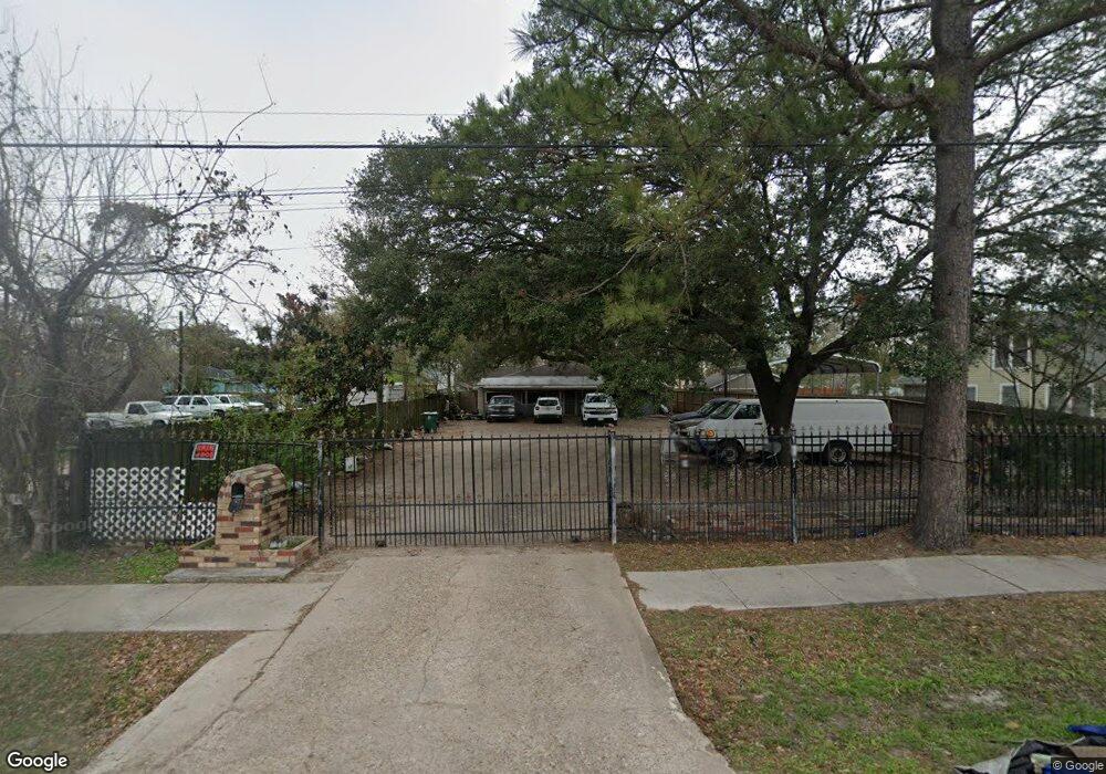7811 Melrose St, Houston, TX 77022 - photo 1