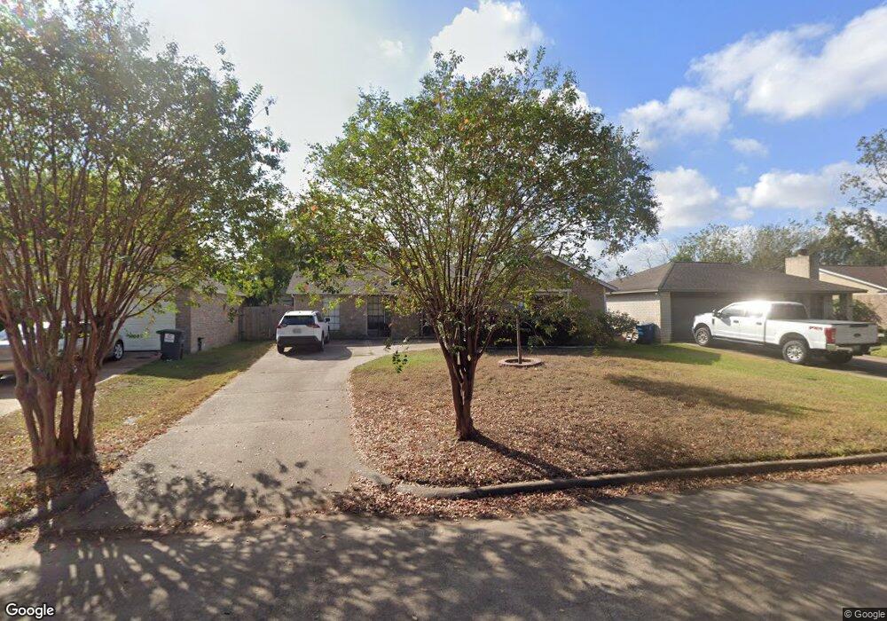 7915 Yellow Pine Dr, Houston, TX 77040 - photo 1