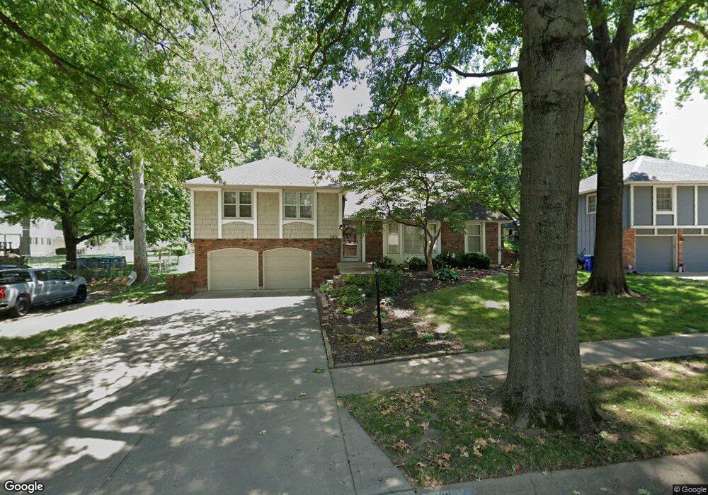 11311 W 72nd Terrace, Shawnee, KS 66203 - photo 1