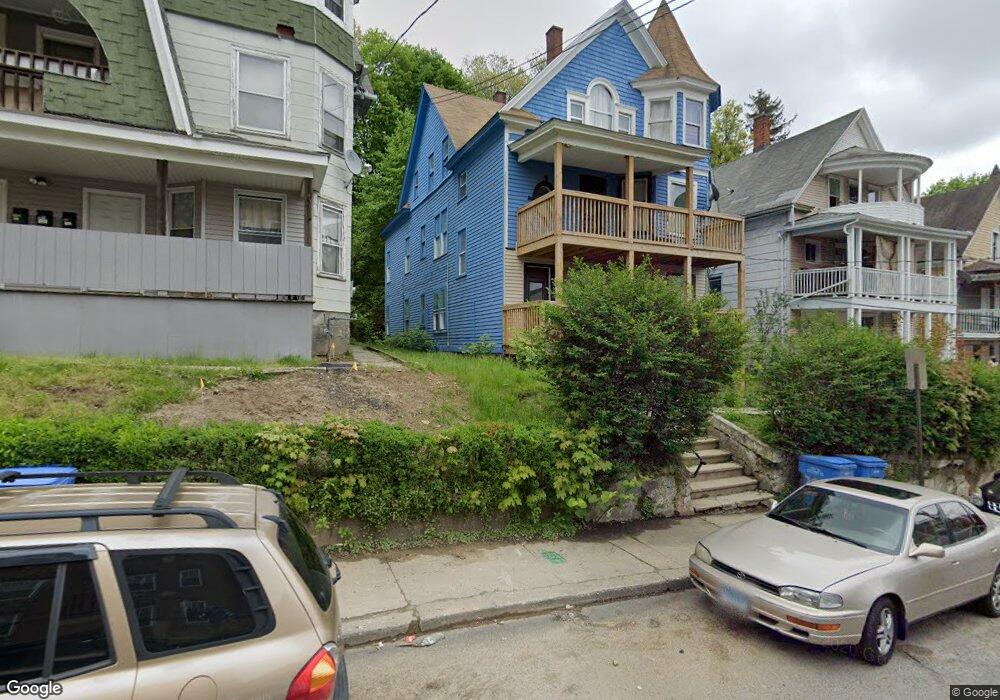 312 Willow St unit Flr#2, Waterbury, CT 06710 - photo 1