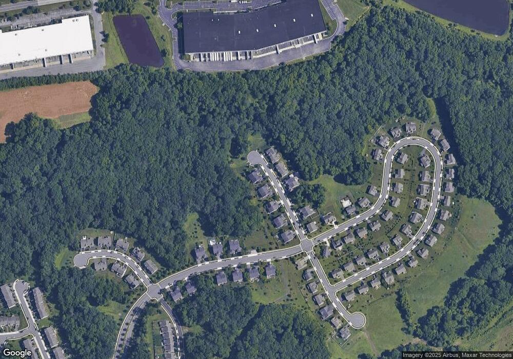 817 N Aikens Tavern Ct, Newark, DE 19702 - photo 1