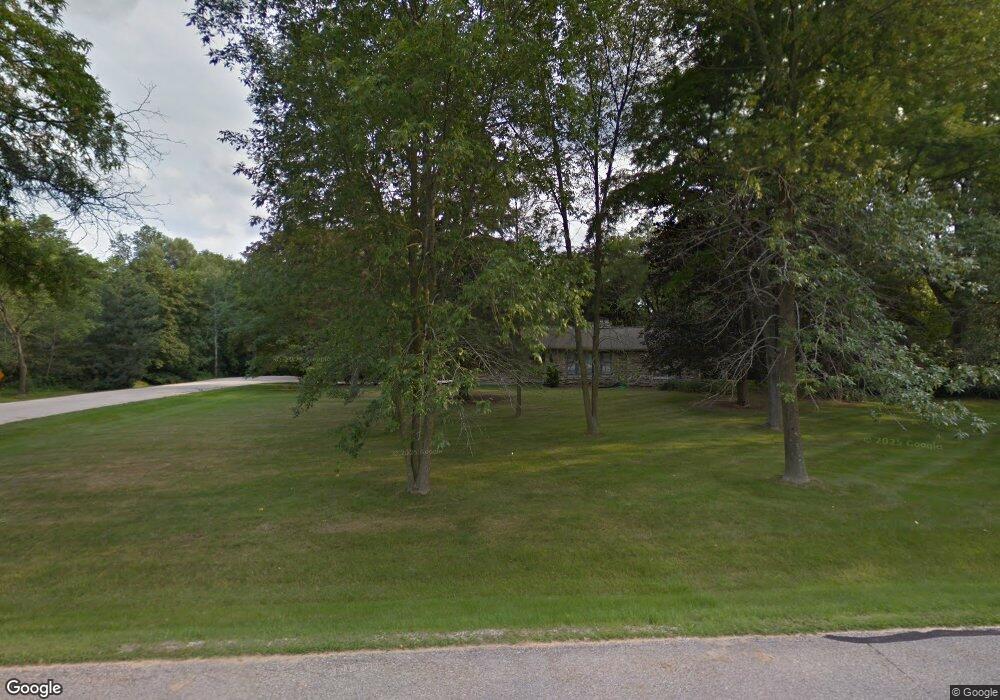 1315 W Heather Ln, Milwaukee, WI 53217 - photo 1