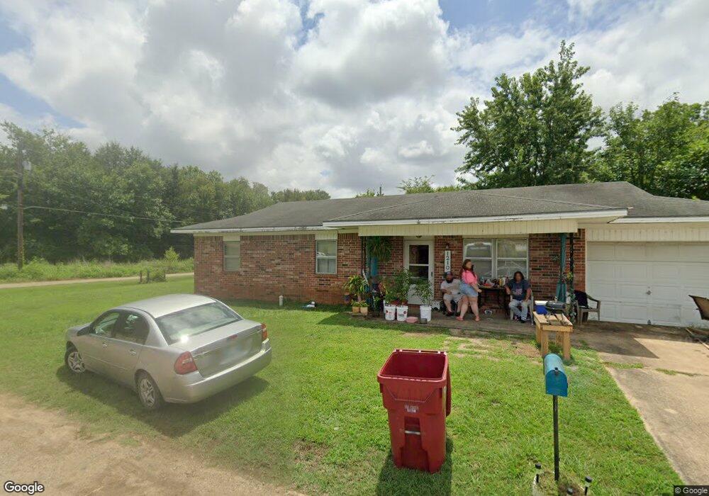 1210 E Burns St, Hugo, OK 74743 - photo 1