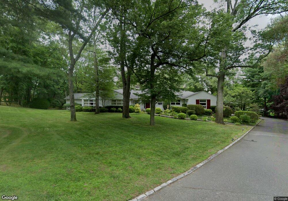 47 Deer Park Rd, Great Neck, NY 11024 - photo 1