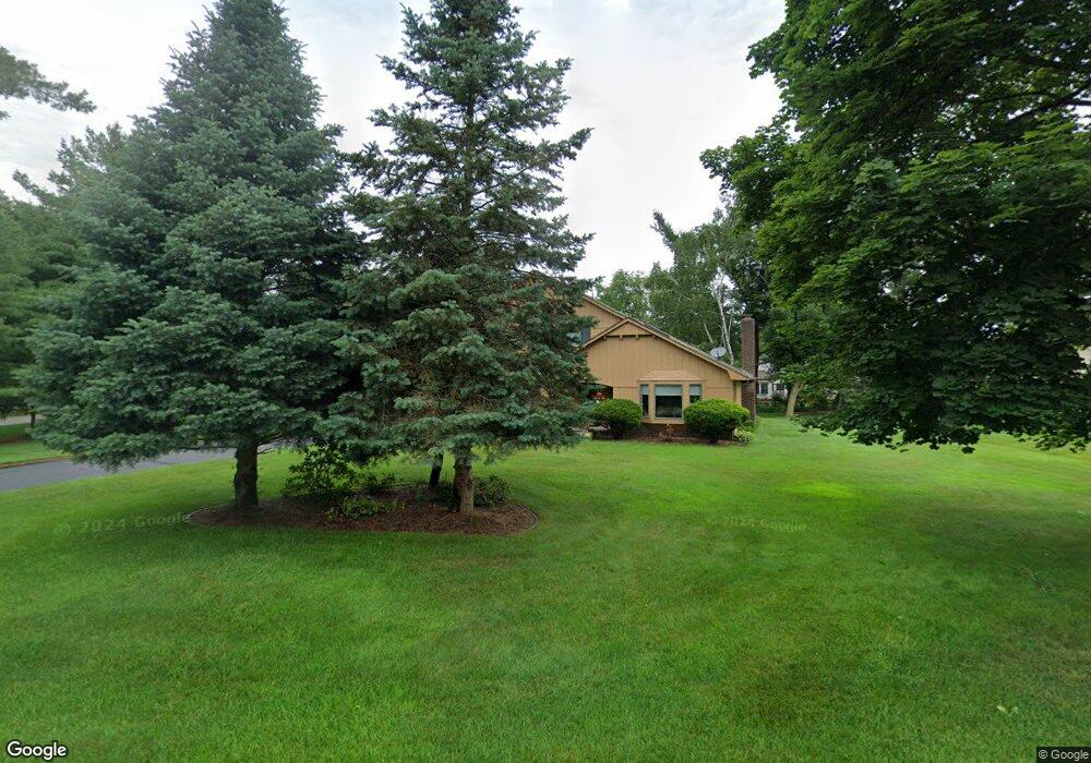 7498 Arrowood Dr, West Bloomfield, MI 48324 - photo 1