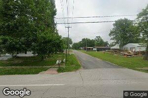 377 N Main St, Palmyra, IL 62674
