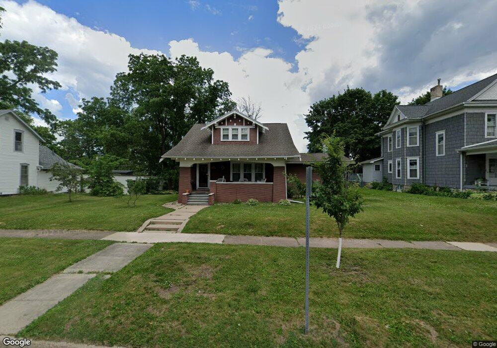 1710 Clay St, Cedar Falls, IA 50613 - photo 1