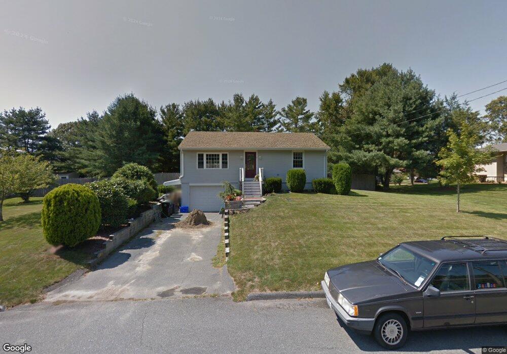 11 Ruby Ct, North Dartmouth, MA 02747 - photo 1