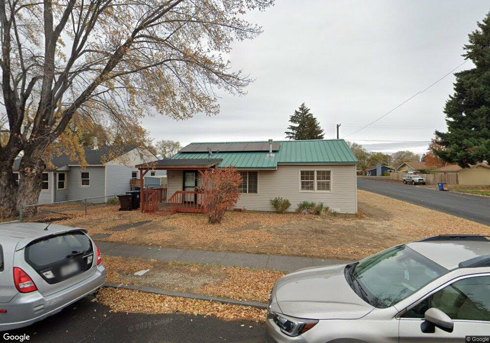 954 SW 14th St, Redmond, OR 97756 - photo 1