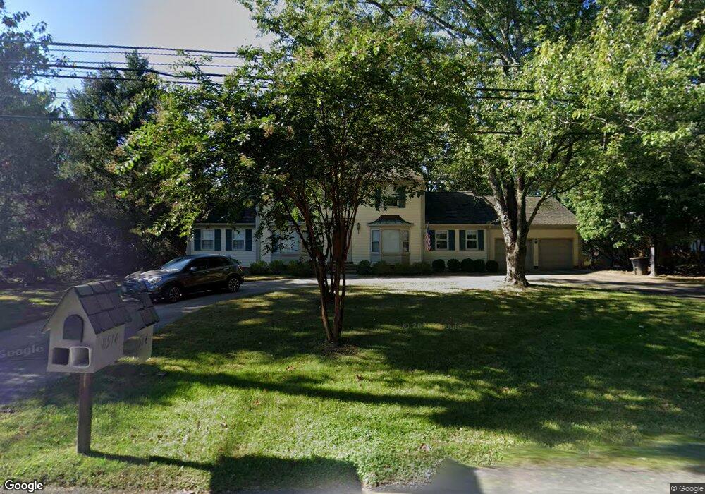 8514 Brickyard Rd, Potomac, MD 20854 - photo 1