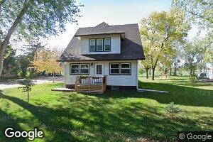 211 S King St, Dimock, SD 57331