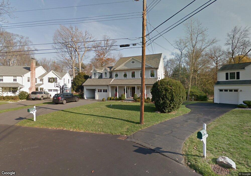 13 Miles Rd, Darien, CT 06820 - photo 1