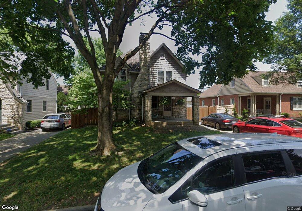 32 W Dunedin Rd, Columbus, OH 43214 - photo 1