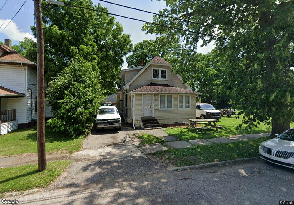 2037 Dwight Ave, Flint, MI 48503 - photo 1