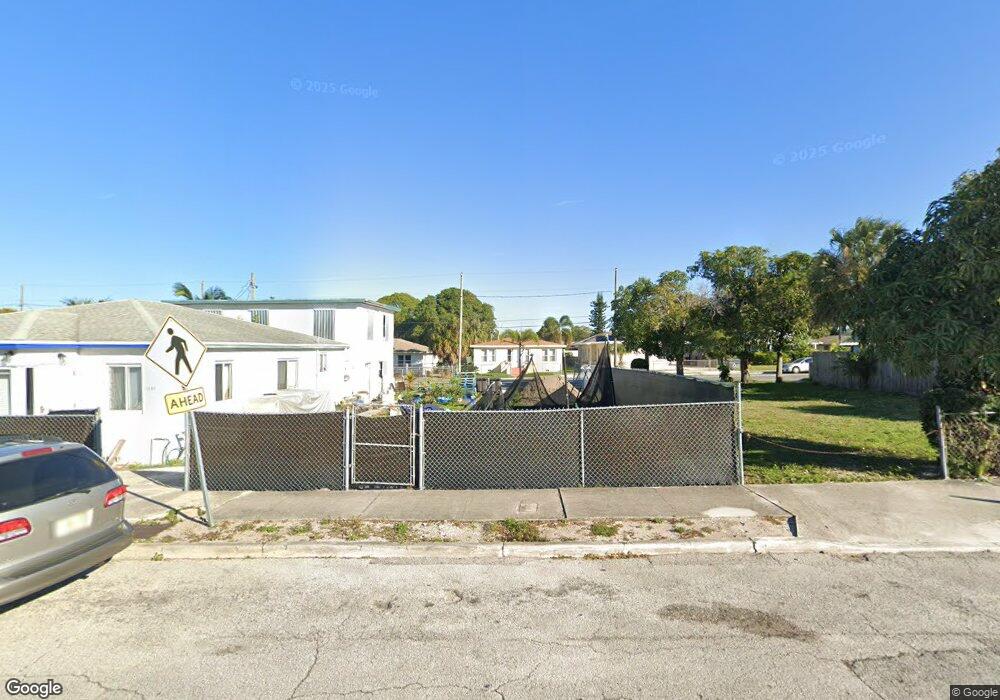 1039 State St, West Palm Beach, FL 33407 - photo 1