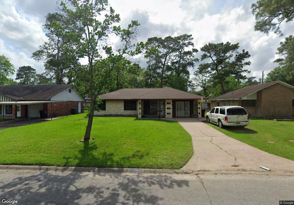 10327 Rockaway Dr, Houston, TX 77016 - photo 1