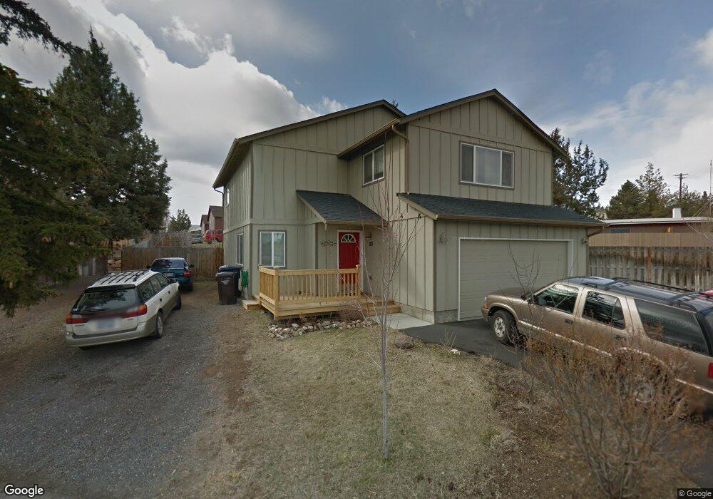 3127 SW Volcano Ave, Redmond, OR 97756 - photo 1