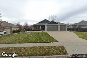 1643 Bob White Dr, Lawrence, KS 66047