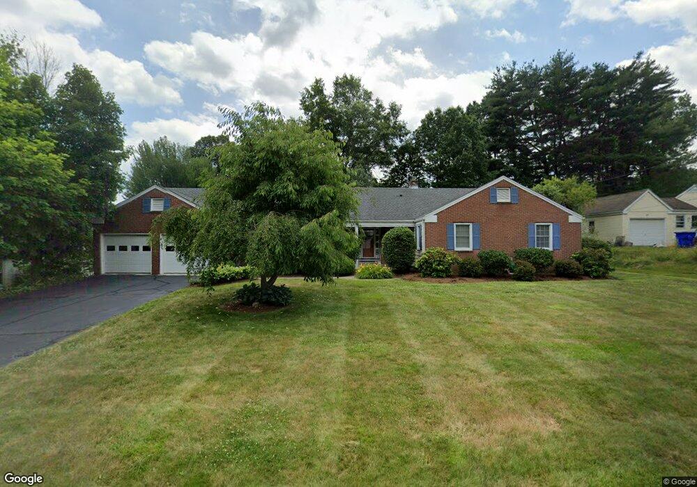 15 Pinecrest Rd, West Hartford, CT 06117 - photo 1
