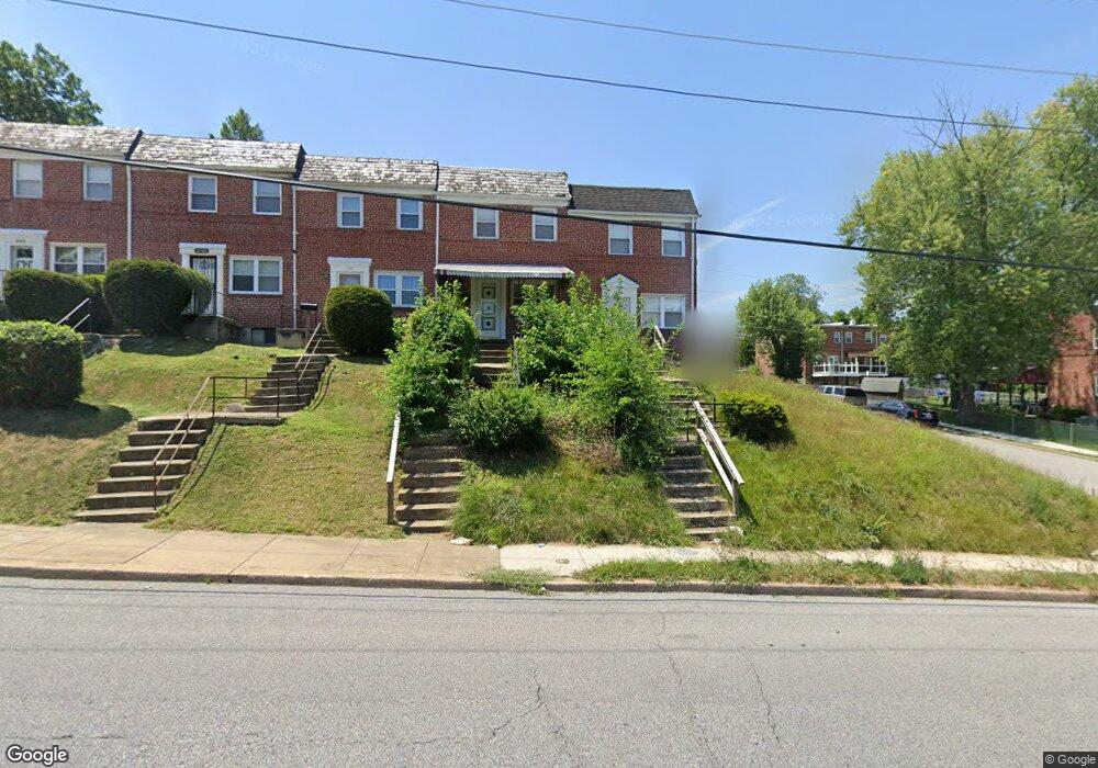 1050 Cooks Ln, Baltimore, MD 21229 - photo 1