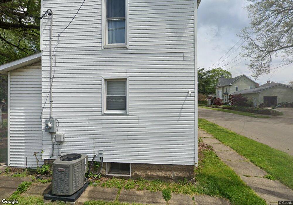 226 Elm St, Coshocton, OH 43812 - photo 1