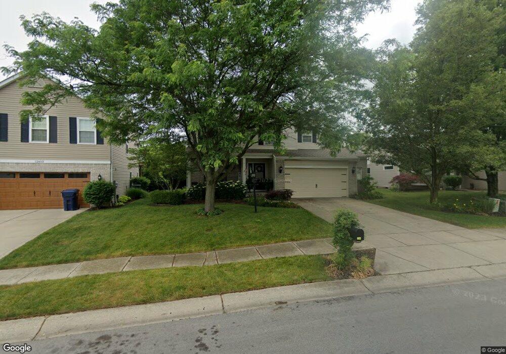 12393 Carriage Stone Dr, Fishers, IN 46037 - photo 1