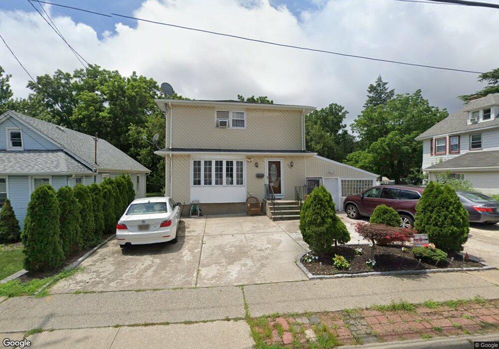 1786 Meadowbrook Rd, Merrick, NY 11566 - photo 1