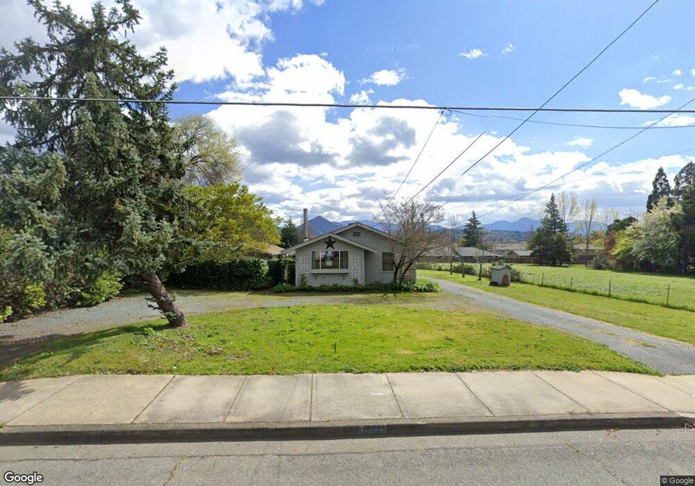 1827 NE D St, Grants Pass, OR 97526 - photo 1