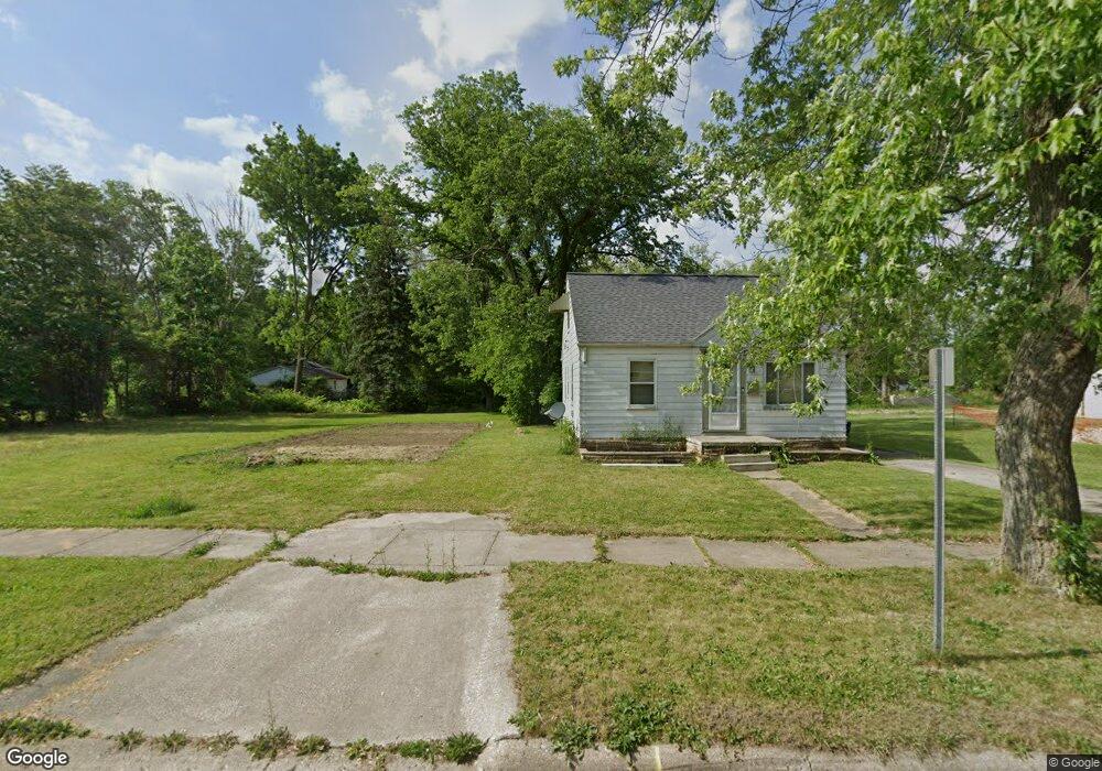 2401 Bennett Ave, Flint, MI 48506 - photo 1