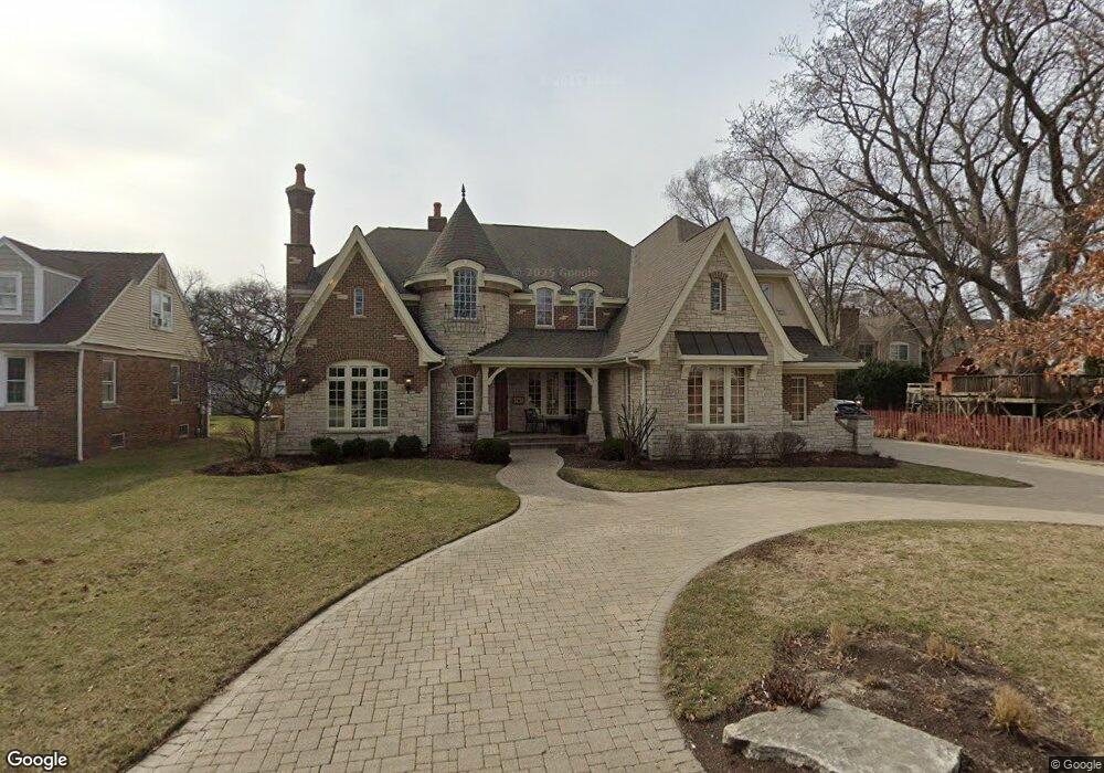 690 S Prospect Ave, Elmhurst, IL 60126 - photo 1