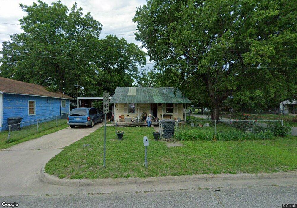1221 B St NE, Ardmore, OK 73401 - photo 1