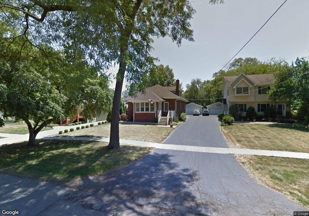 830 Dawes Ave, Wheaton, IL 60189 - photo 1