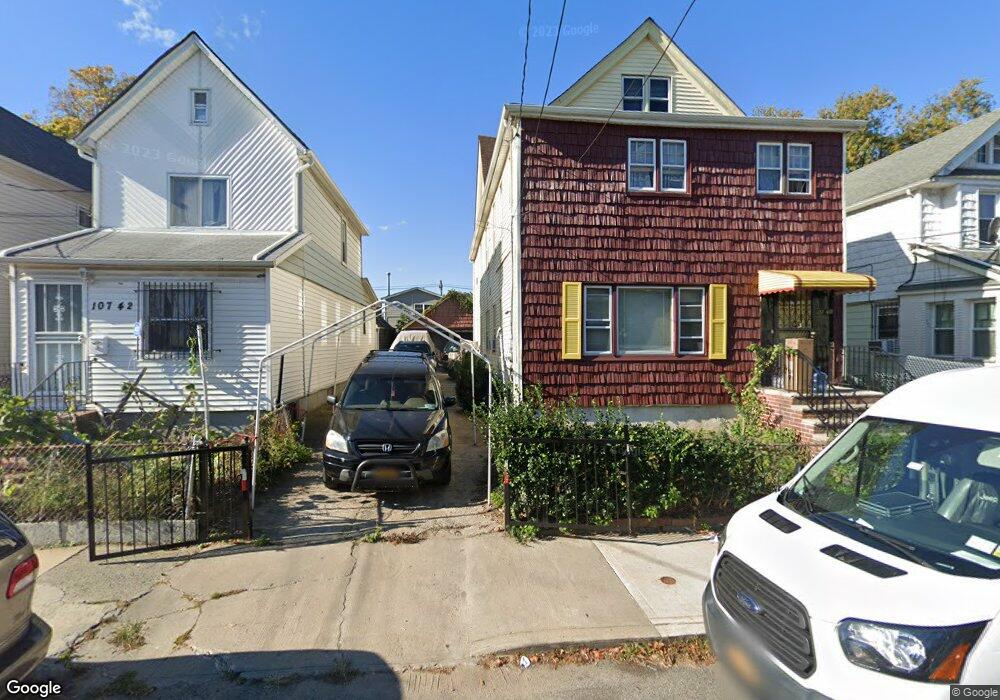 10740 164th St, Jamaica, NY 11433 - photo 1