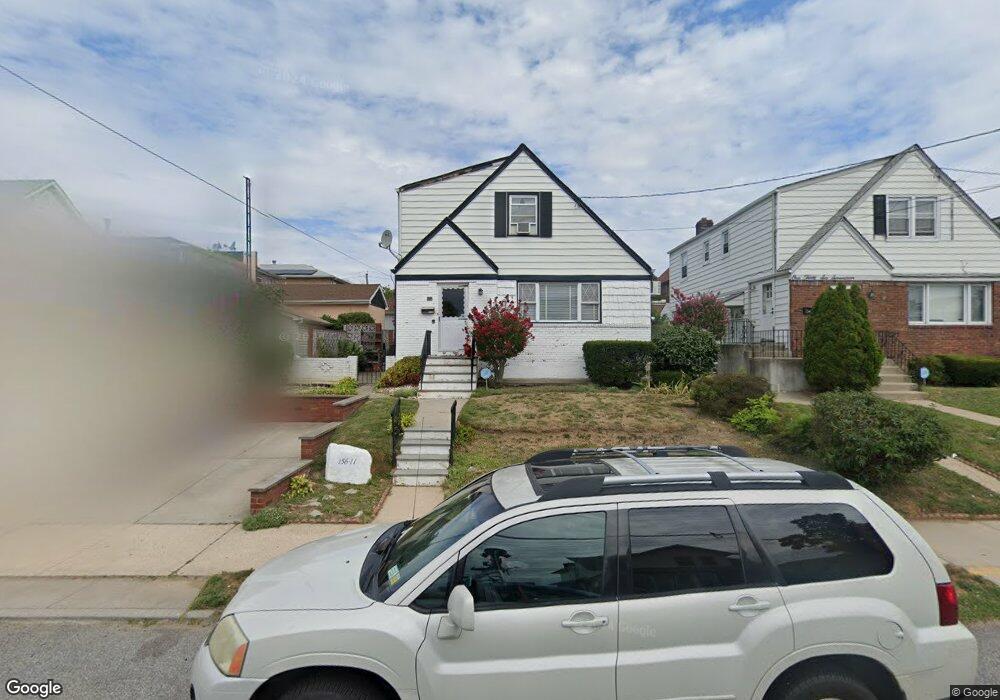 13611 62nd Ave, Flushing, NY 11367 - photo 1